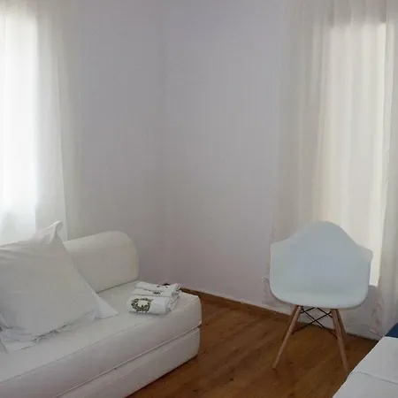 Luxury At Proxenou Koromila