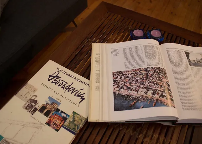 Luxury At Proxenou Koromila